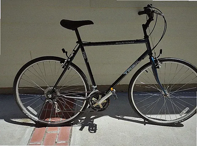 23" (58.5cm) Trek 700 Steel Cantilever Vintage 90s 700c Bike