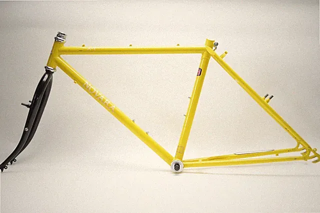 NOVARA A-T 26 INCH WHEEL MOUNTAIN BICYCLE 18 INCH FRAME SET 126 MM