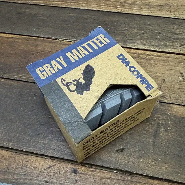 Vintage Dia-Compe Gray Matter Brake Pads NOS Non-Threaded Post Set 4 Canti Shoes